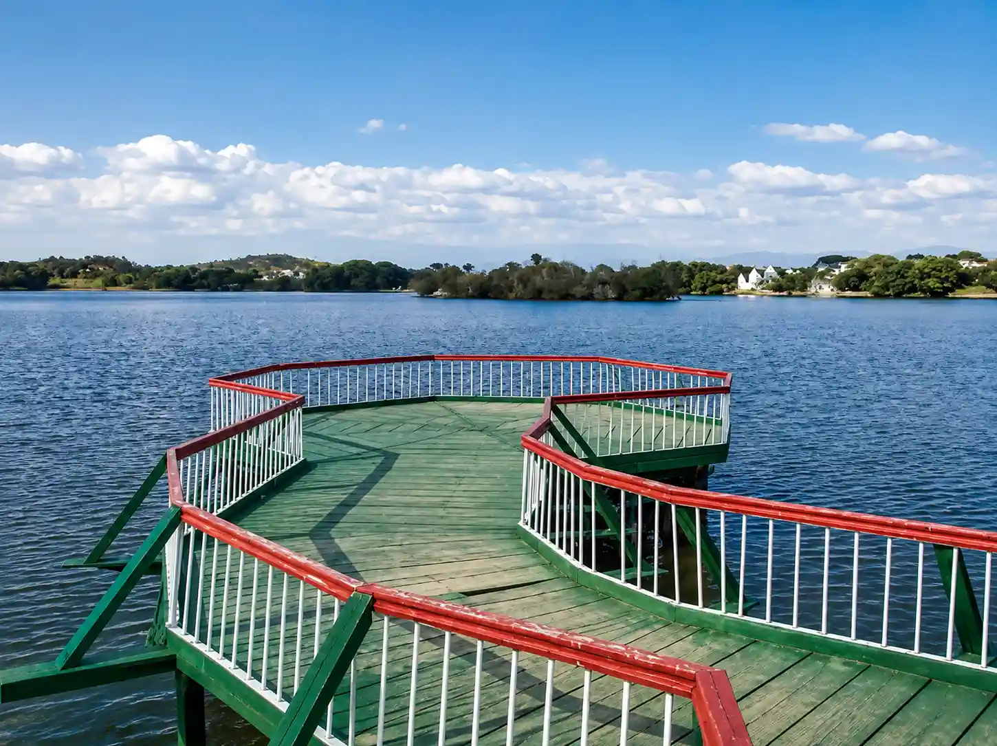 Surinsar Lake